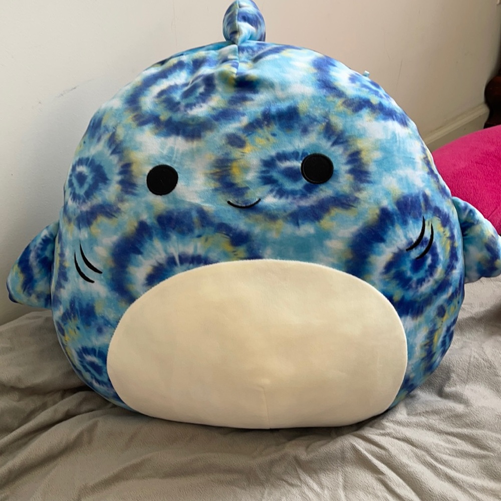 16” Luther the shark squishmallow